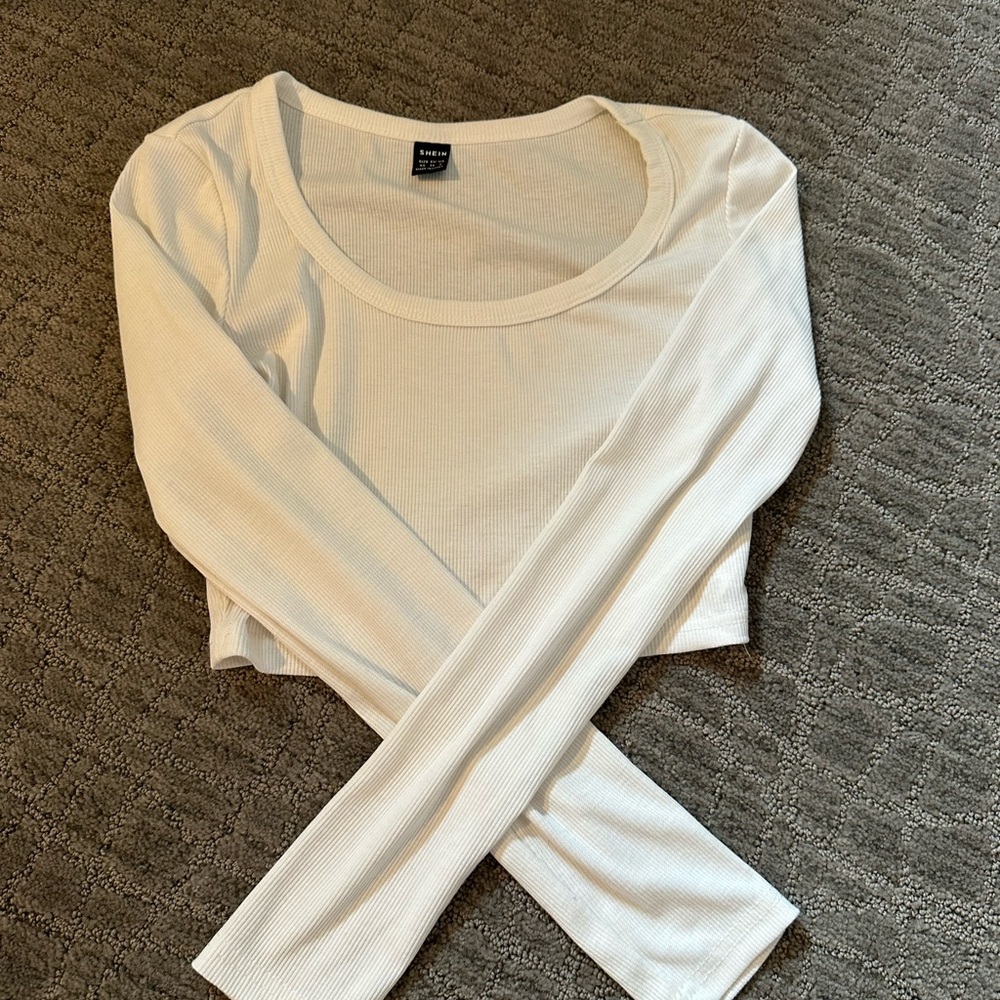 SHEIN Crop Scoop Neck Long Sleeve